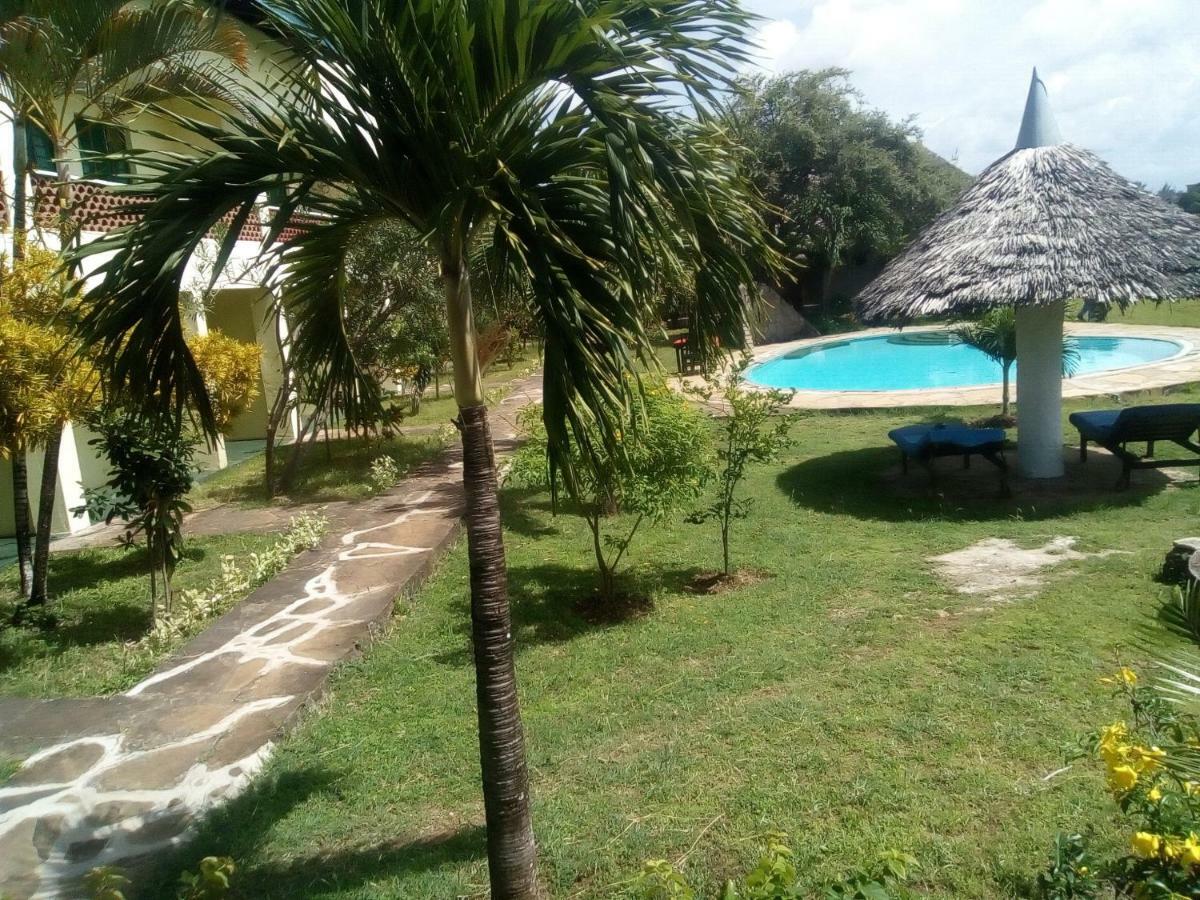 Ashari Hotel Shanzu Exterior photo