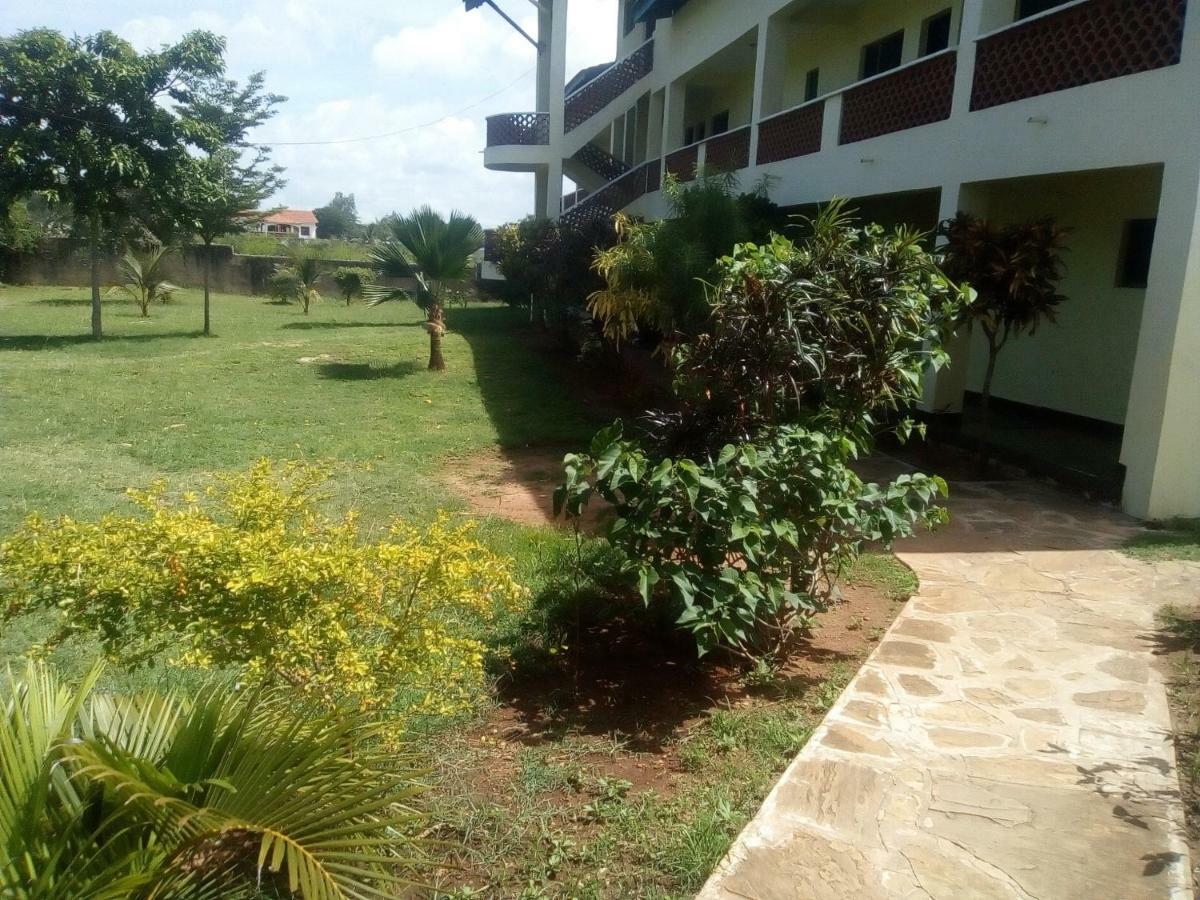 Ashari Hotel Shanzu Exterior photo